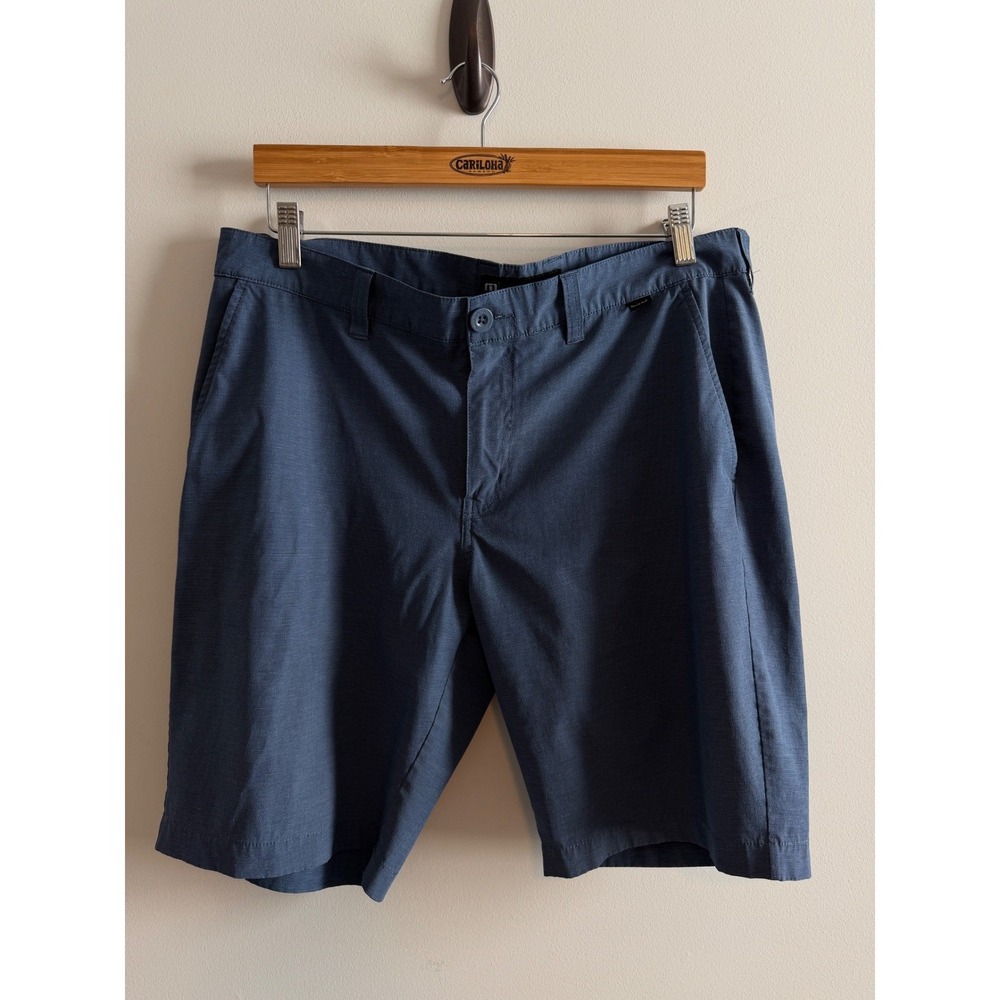 Travis Mathew Mens Blue Micro Stripe Performance Golf Shorts Size 34 Stretch